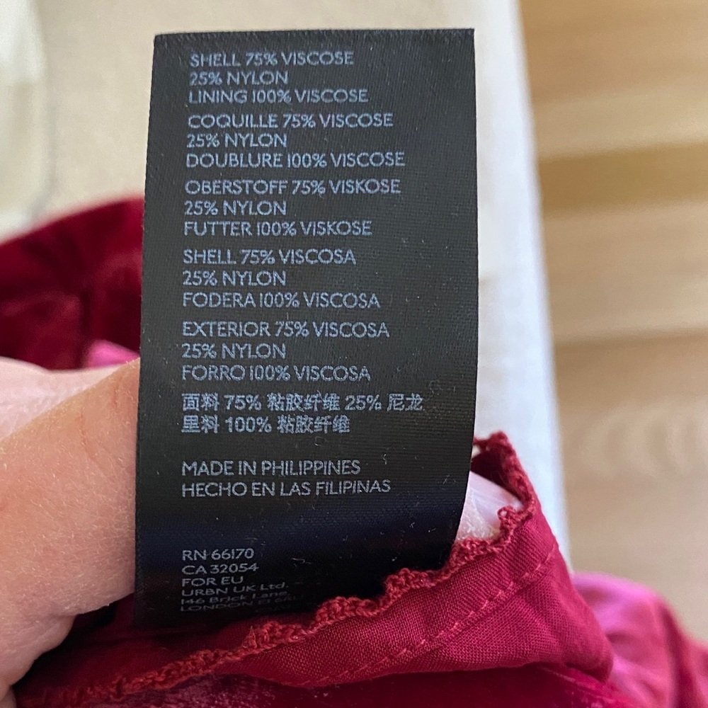 Elegant Velvet Raspberry-Red Skirt - Picture 6 of 6